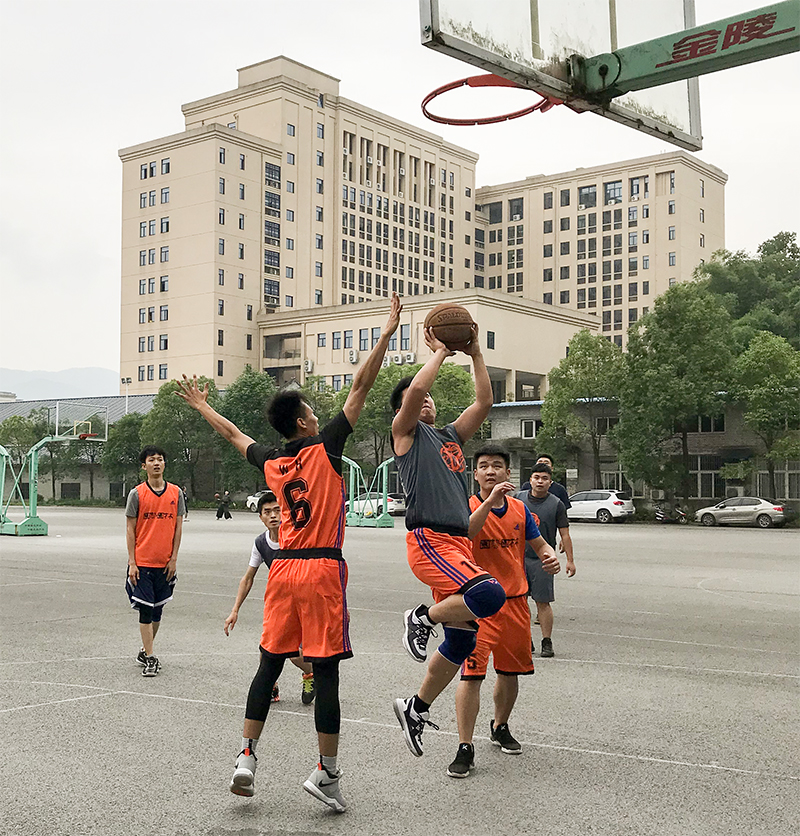 投篮1.jpg